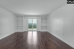 1825 Saint Julian Place photo 4