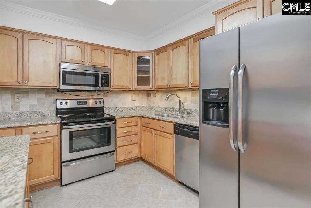 1825 Saint Julian Place Photo 8