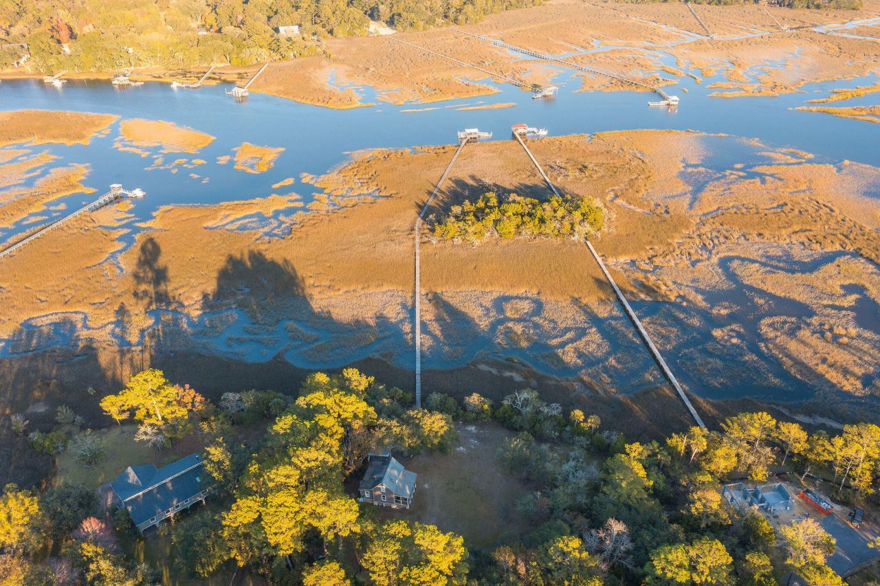 1406 Marshwind Island Road Photo 2