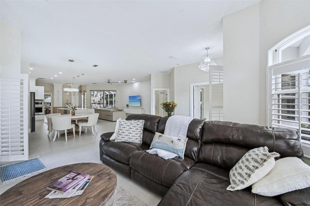 4611 Shark Drive, Bradenton, FL 34208 Photo