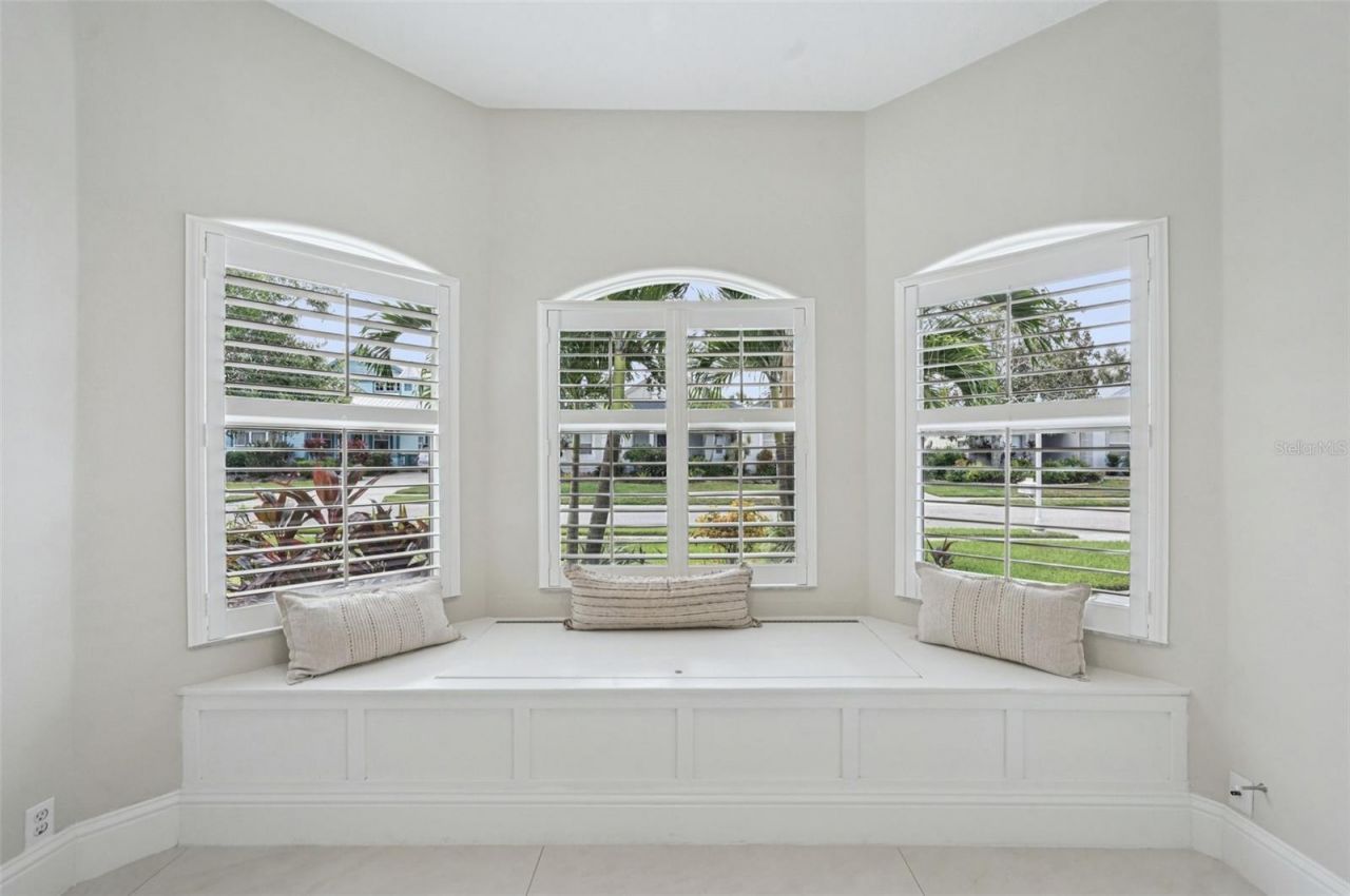 4611 Shark Drive, Bradenton, FL 34208 Photo