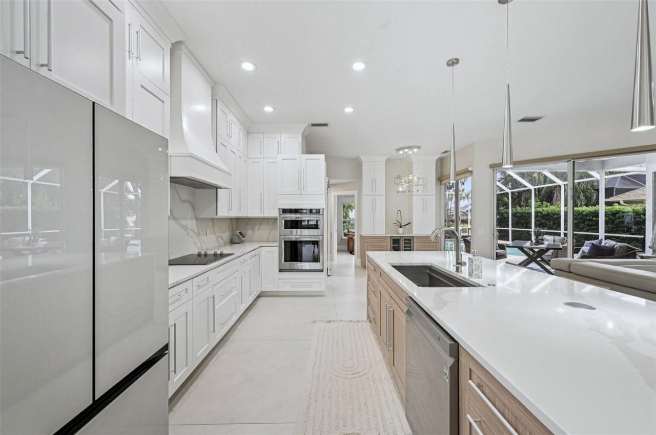 4611 Shark Drive, Bradenton, FL 34208 Photo