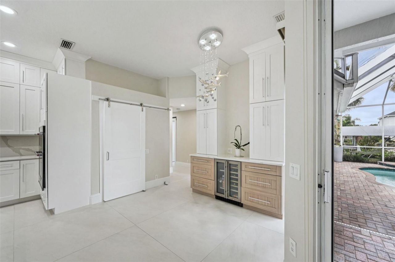 4611 Shark Drive, Bradenton, FL 34208 Photo