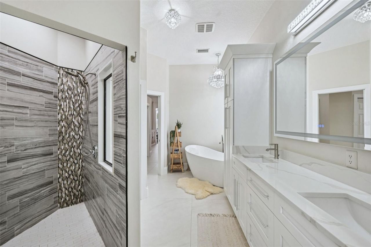 4611 Shark Drive, Bradenton, FL 34208 Photo