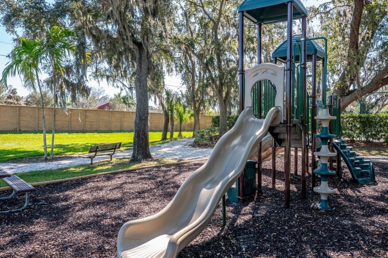4611 Shark Drive, Bradenton, FL 34208 Photo