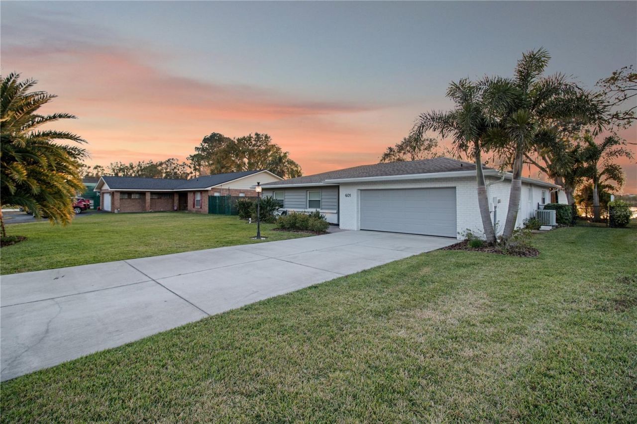 601 Lake Pansy Drive Nw, Winter Haven, FL 33881 Photo