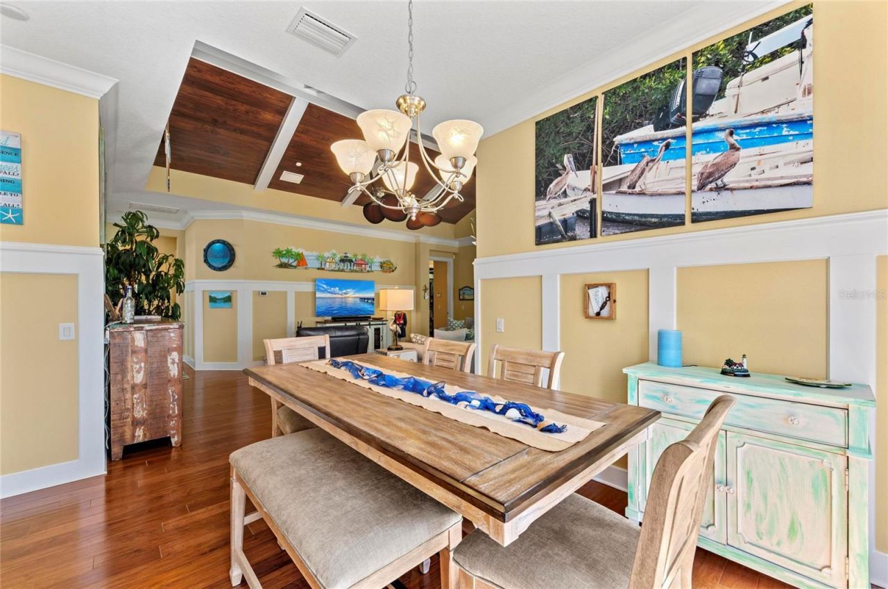 267 Sapphire Lake Drive, Unit 202, Bradenton, FL 34209 Photo