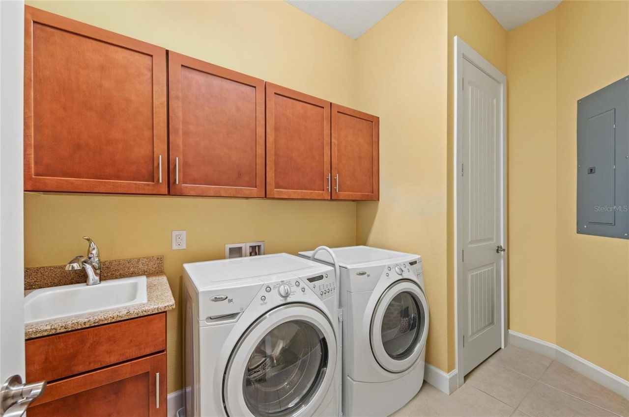 267 Sapphire Lake Drive, Unit 202, Bradenton, FL 34209 Photo