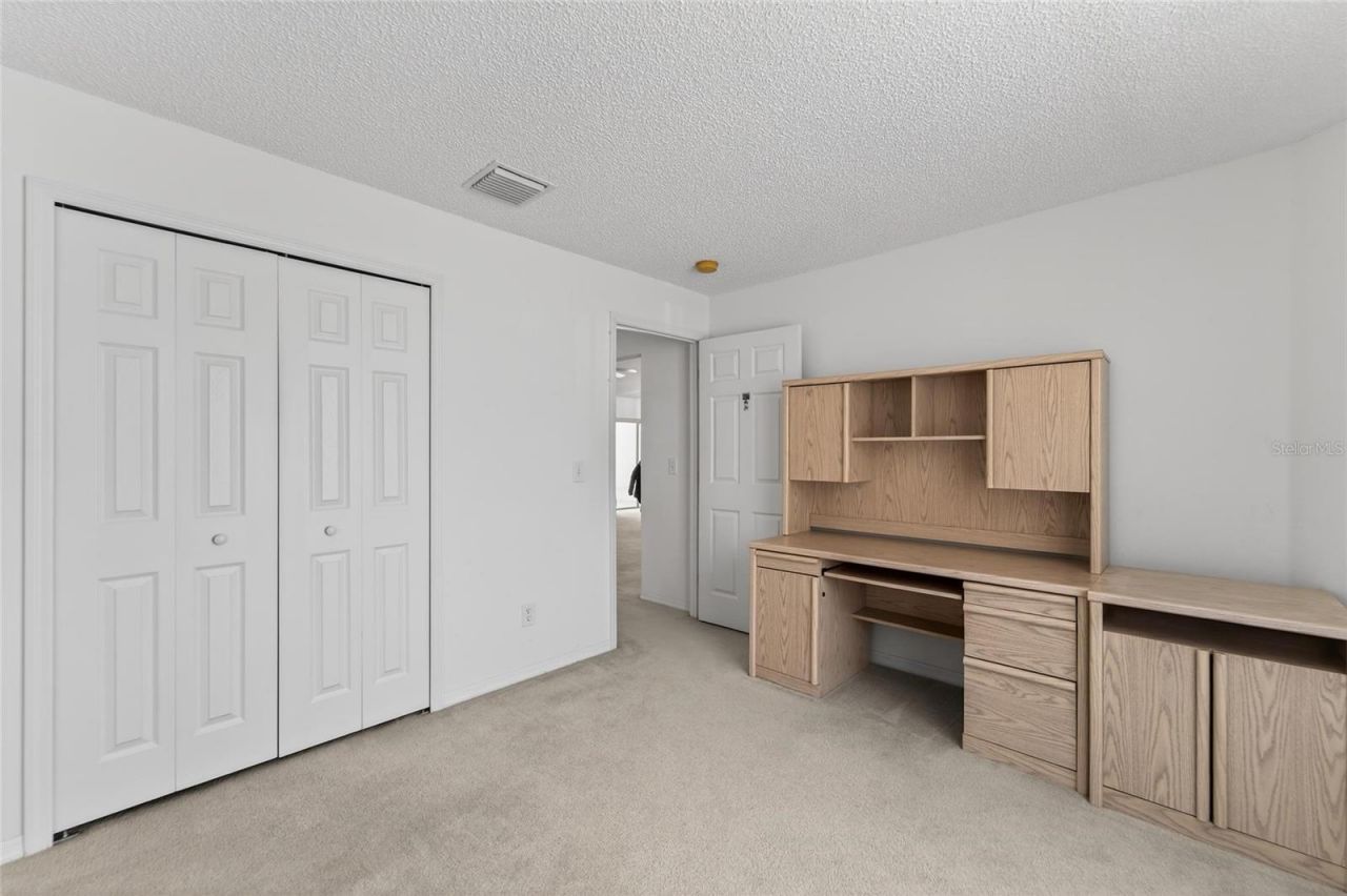 512 Atwood Avenue N, Saint Petersburg, FL 33702 Photo