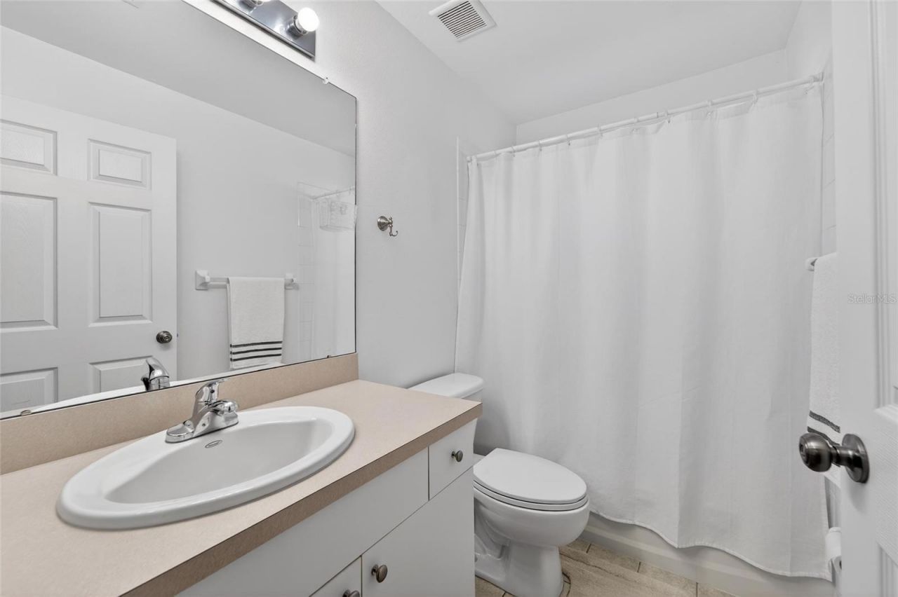 512 Atwood Avenue N, Saint Petersburg, FL 33702 Photo