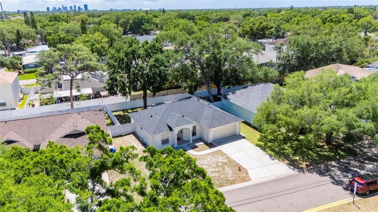 512 Atwood Avenue N, Saint Petersburg, FL 33702 Photo