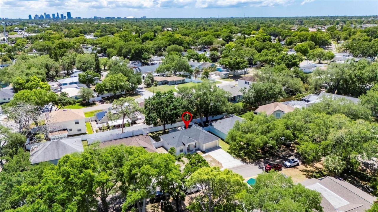 512 Atwood Avenue N, Saint Petersburg, FL 33702 Photo