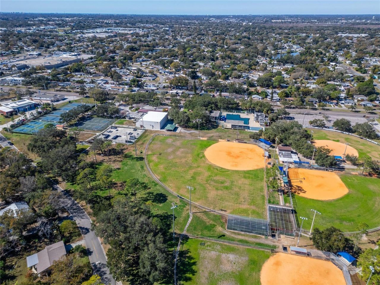 512 Atwood Avenue N, Saint Petersburg, FL 33702 Photo