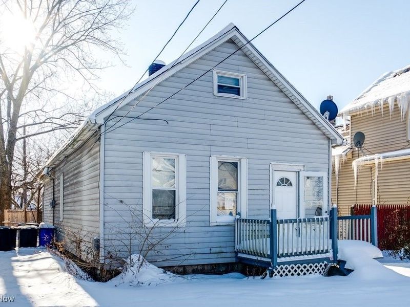 3646 Independence Road, Cleveland, OH 44105 Photo 2