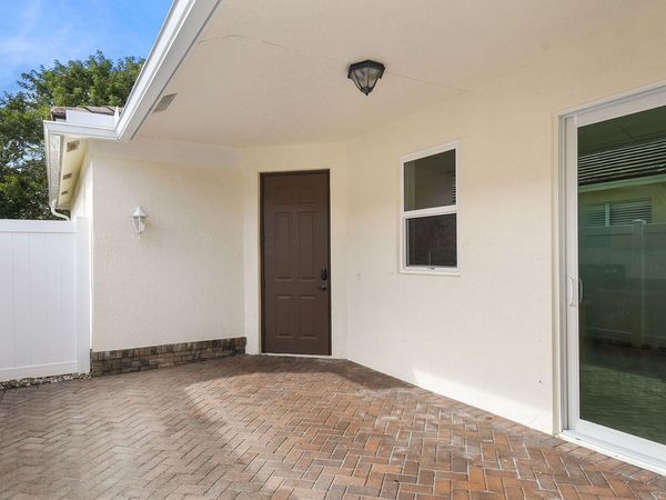 10033 SW Stonegate Drive, Port St. Lucie, FL 34987