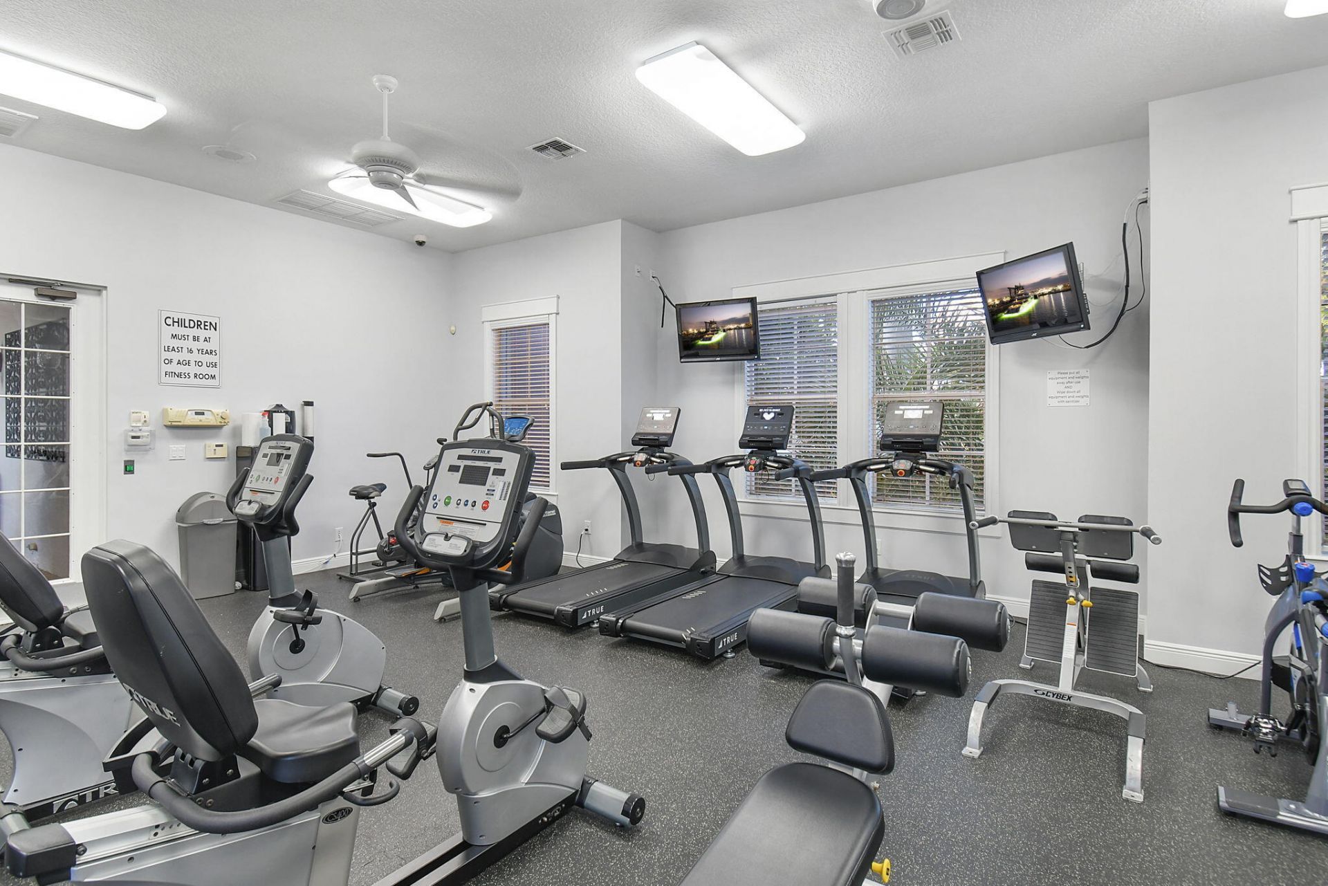 10033 SW Stonegate Drive, Port Saint Lucie, FL 34987 Photo