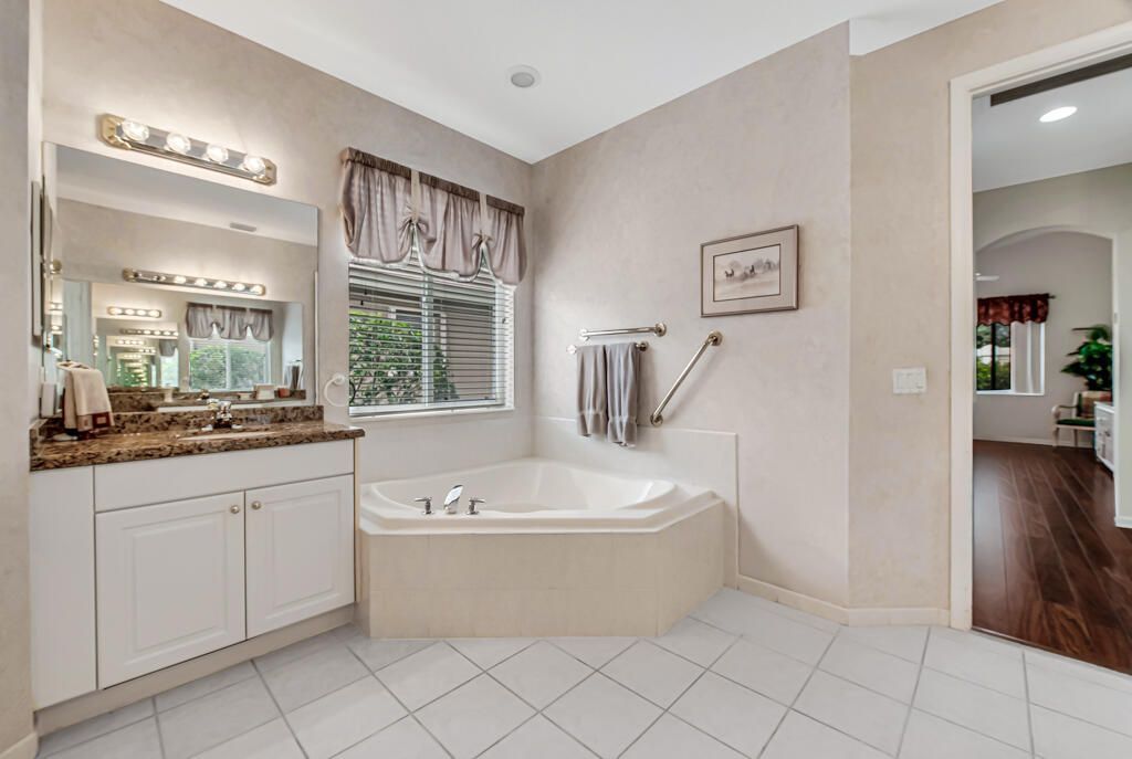 8878 Via Tuscany Drive, Boynton Beach, FL 33472 Photo