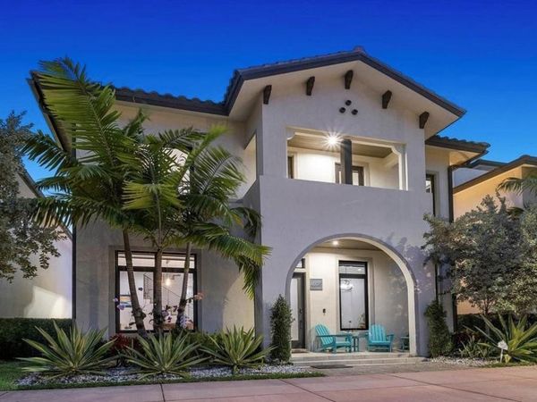 8225 Central Park Blvd, Doral, FL 33166