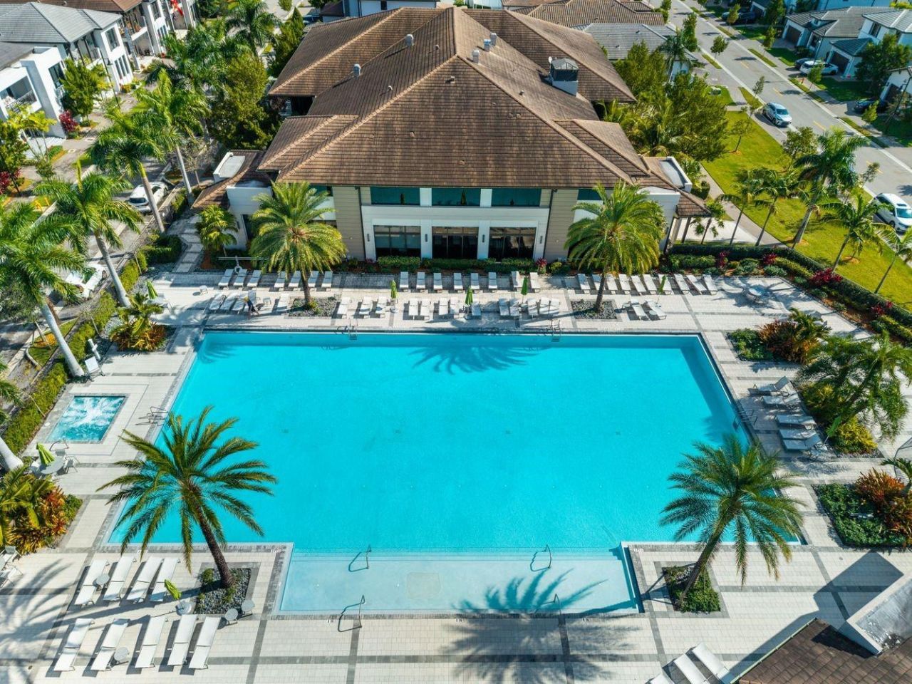 8225 Central Park Blvd, Doral, FL 33166 Photo