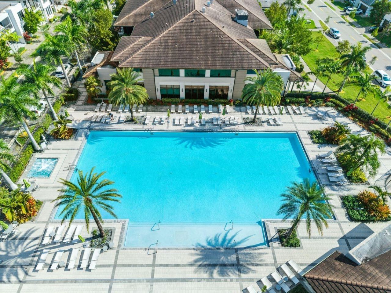 8225 Central Park Blvd, Doral, FL 33166 Photo