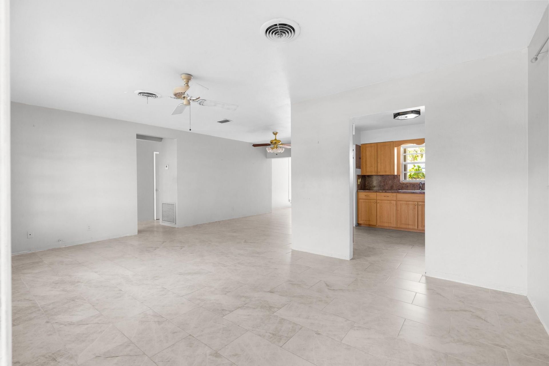 1941 NE 28th Avenue, Pompano Beach, FL 33062 Photo