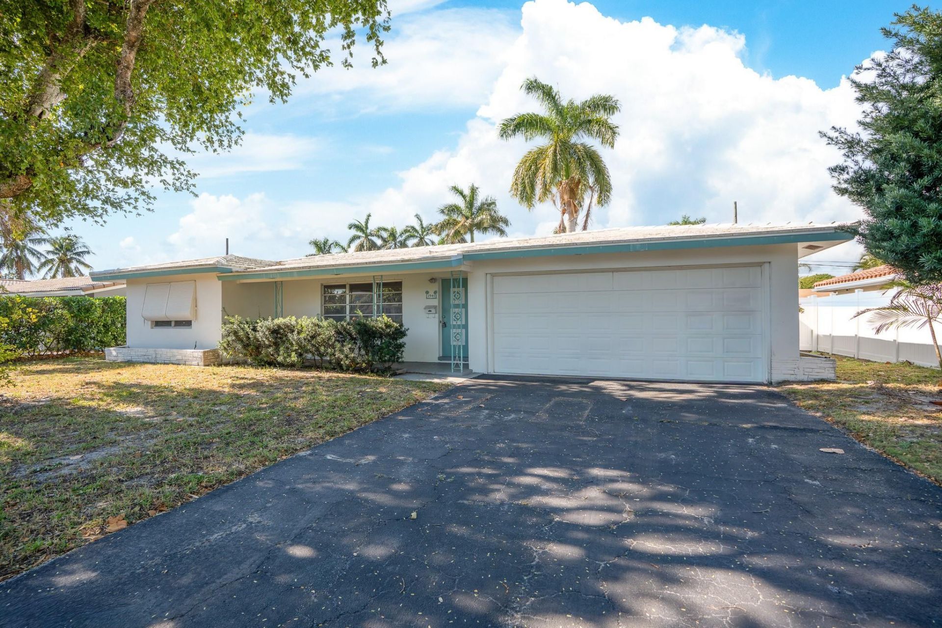 1941 NE 28th Avenue, Pompano Beach, FL 33062 Photo