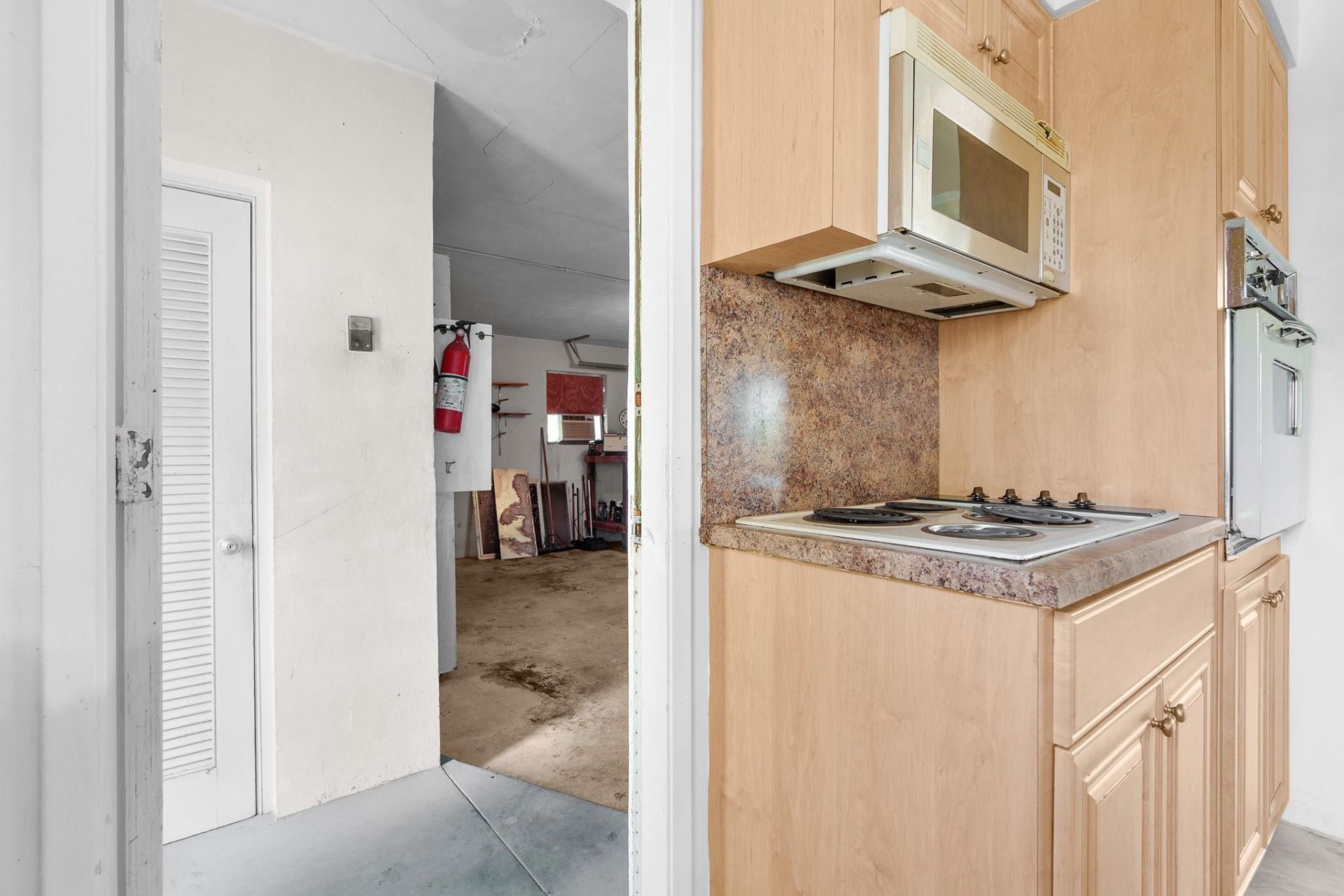 1941 NE 28th Avenue, Pompano Beach, FL 33062 Photo