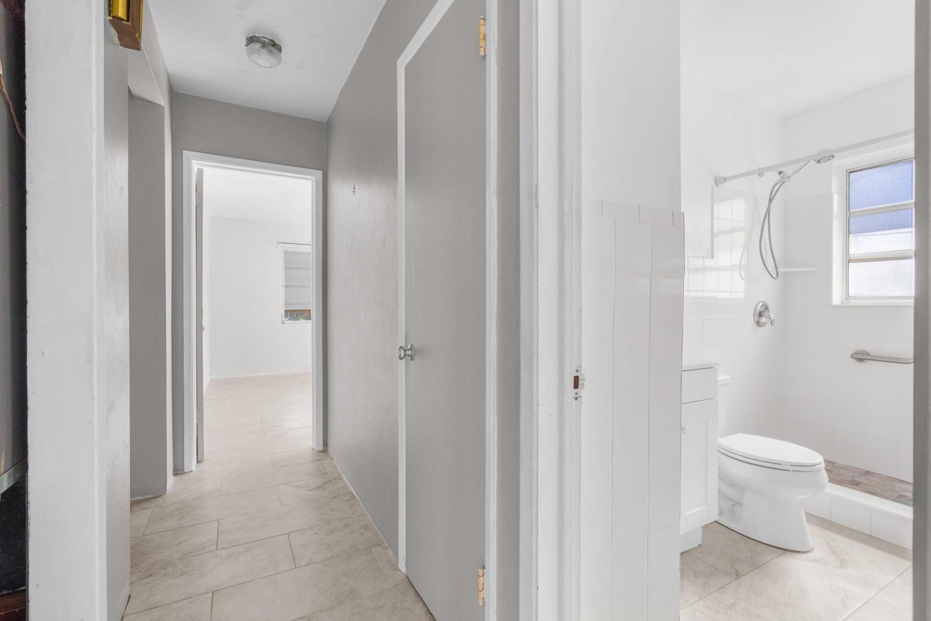 1941 NE 28th Avenue, Pompano Beach, FL 33062 Photo