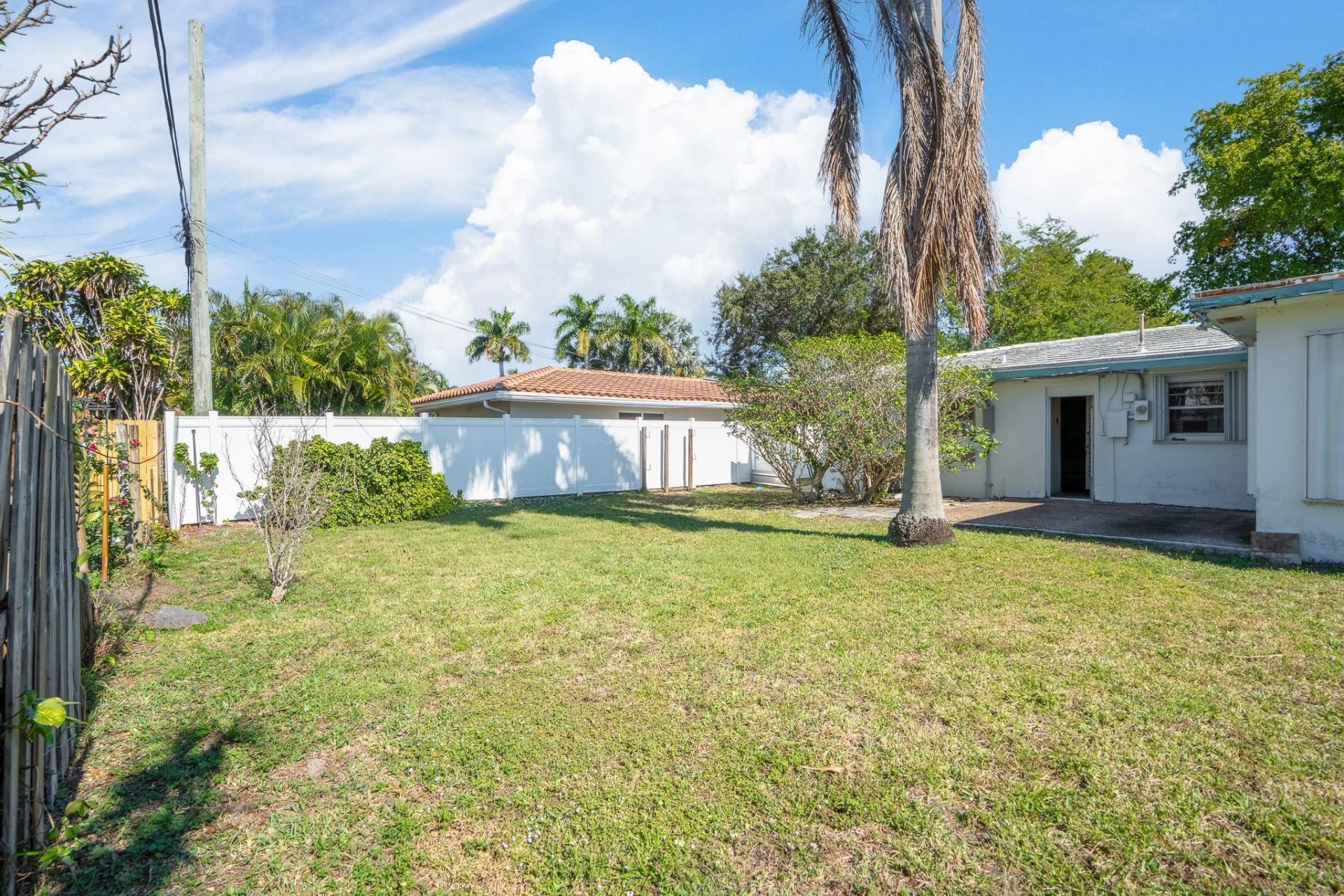 1941 NE 28th Avenue, Pompano Beach, FL 33062 Photo