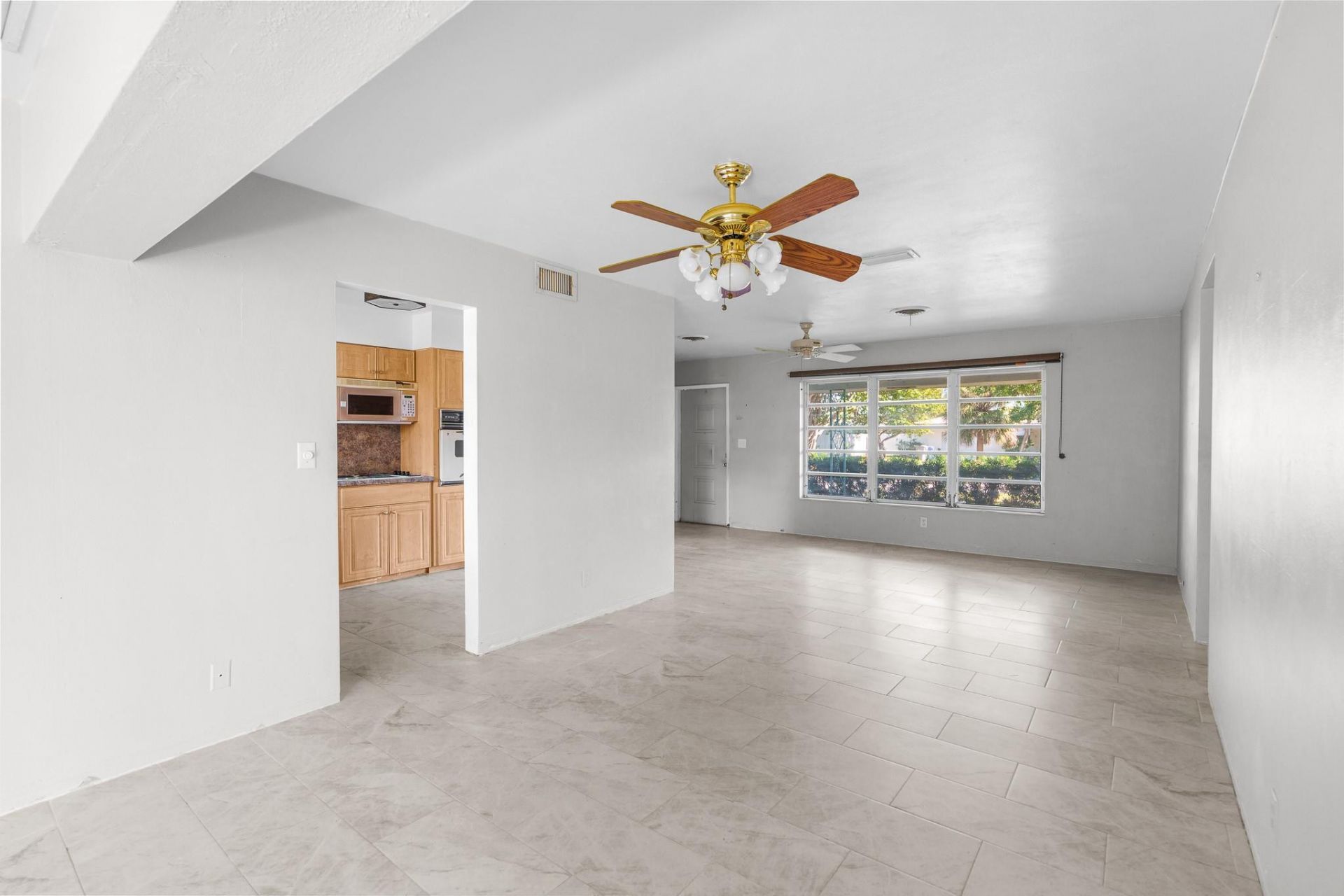 1941 NE 28th Avenue, Pompano Beach, FL 33062 Photo