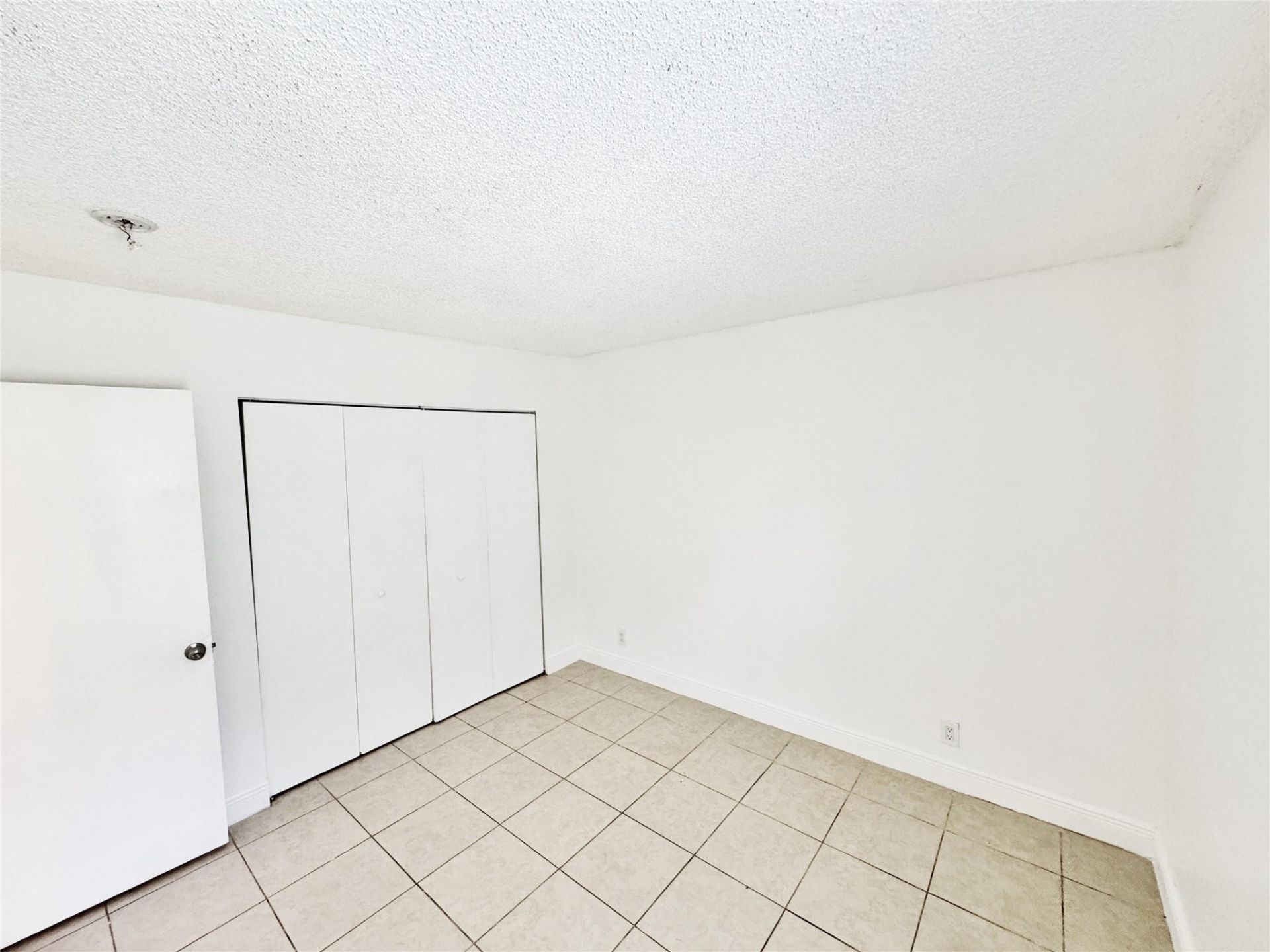 1136 NW 5th Court, Fort Lauderdale, FL 33311 Photo