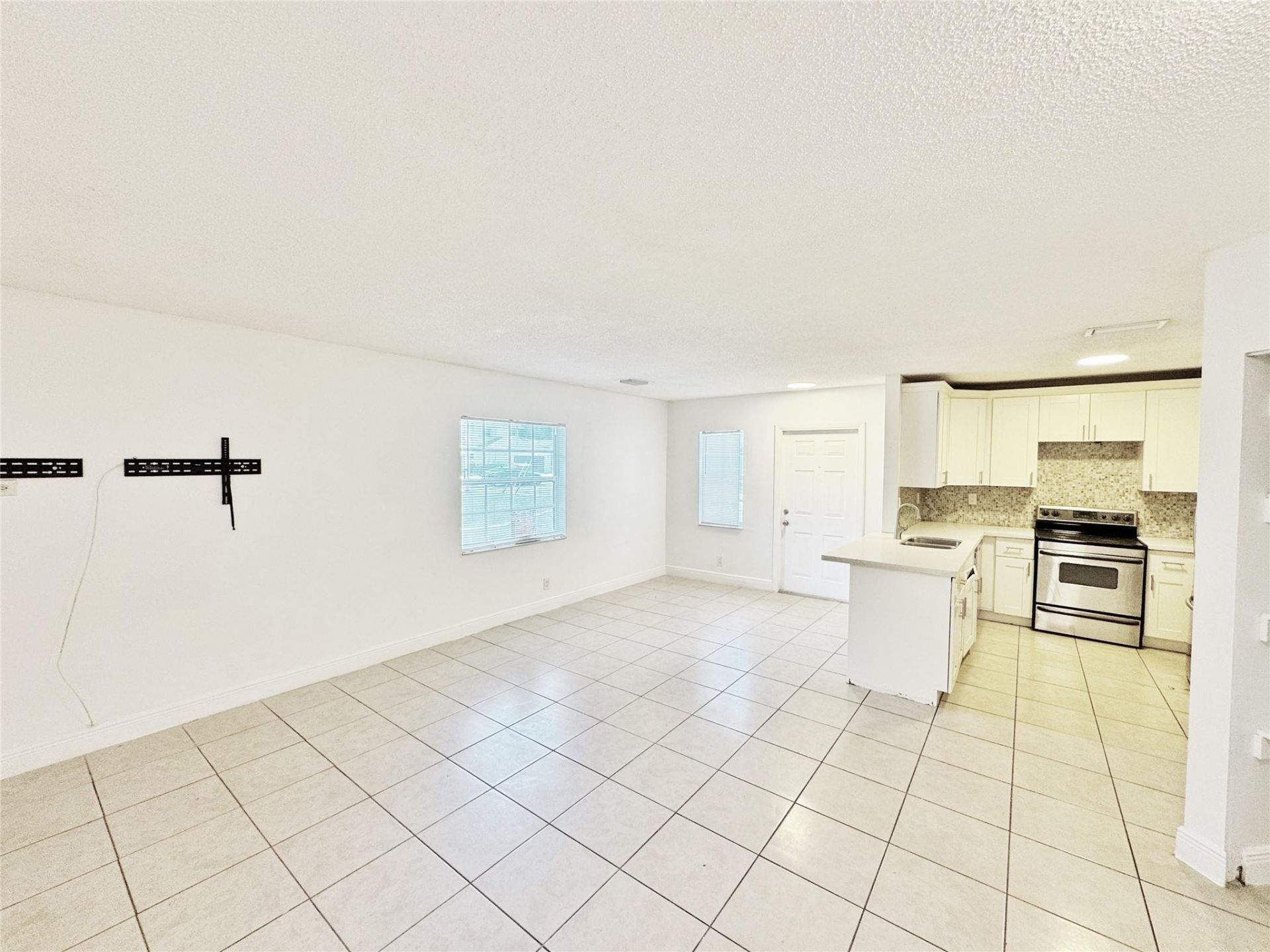 1136 NW 5th Court, Fort Lauderdale, FL 33311 Photo