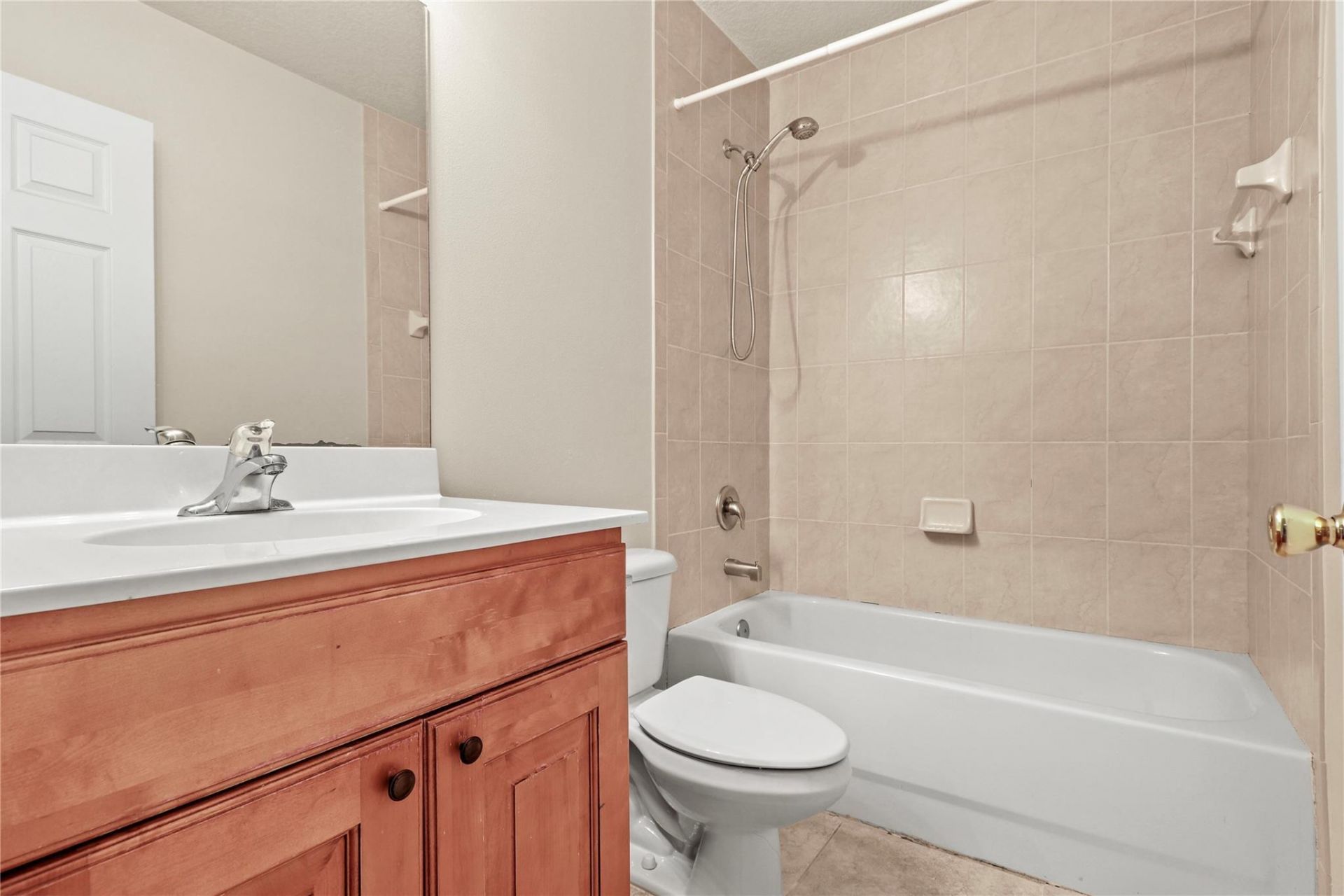 37 SE 3rd Avenue, Hallandale Beach, FL 33009 Photo