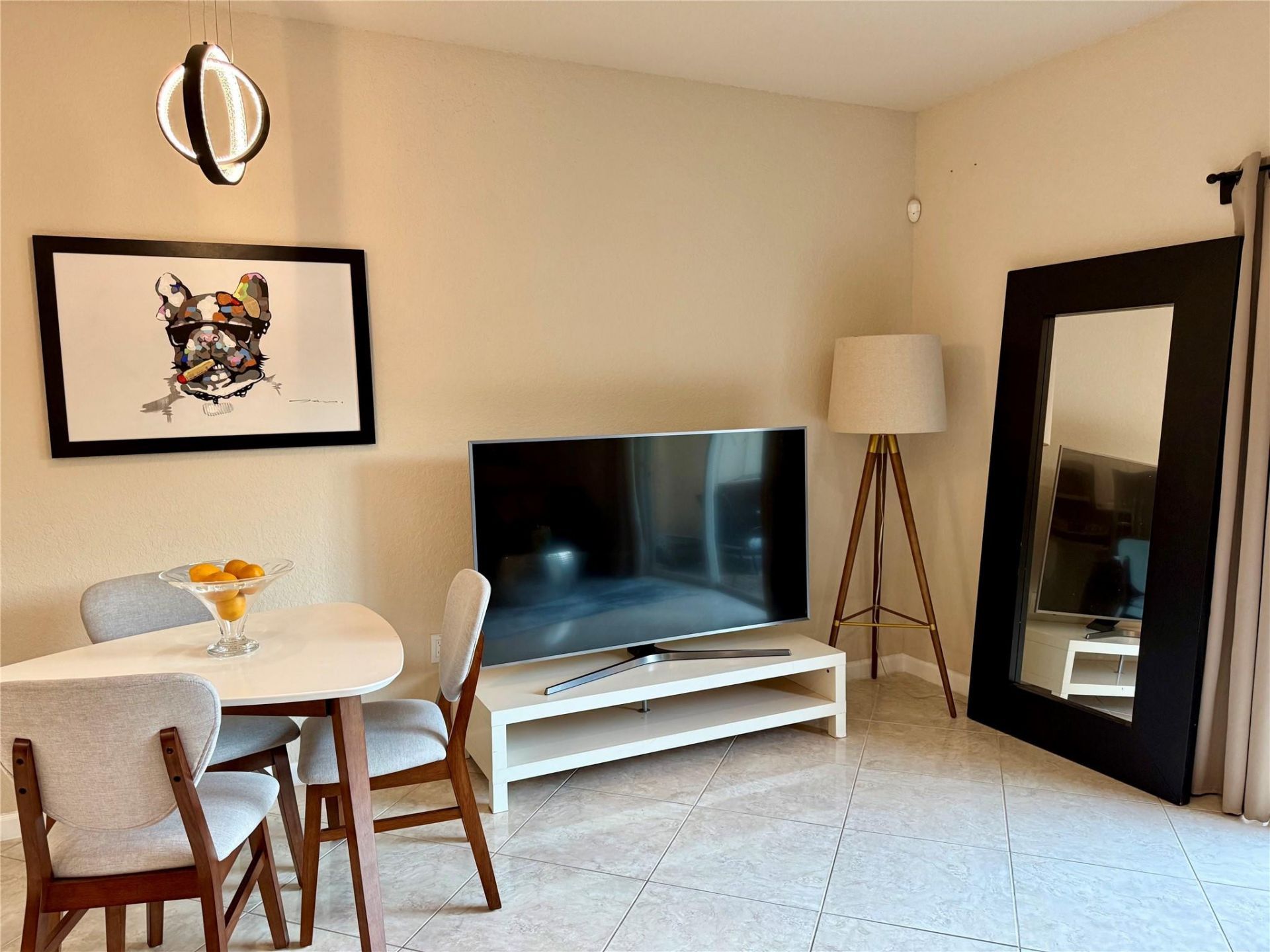 37 SE 3rd Avenue, Hallandale Beach, FL 33009 Photo