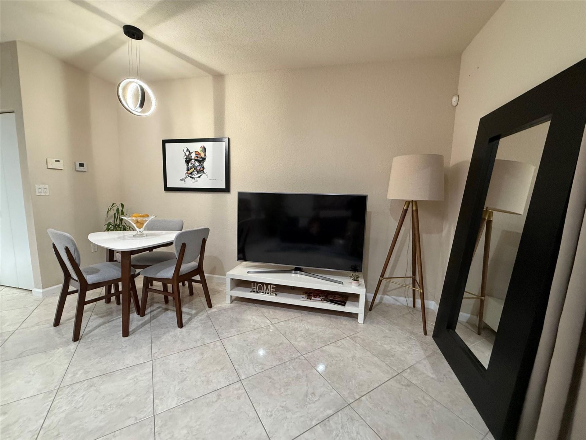 37 SE 3rd Avenue, Hallandale Beach, FL 33009 Photo