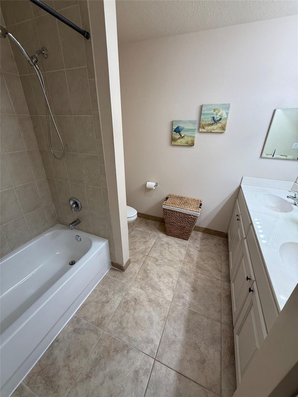 37 SE 3rd Avenue, Hallandale Beach, FL 33009 Photo