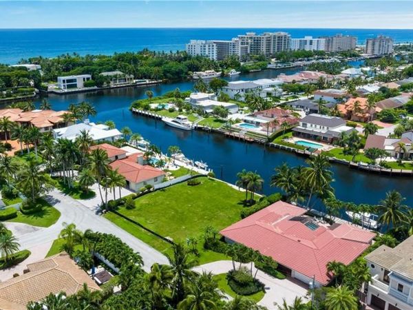 3020 NE 44th St, Lighthouse Point, FL 33064