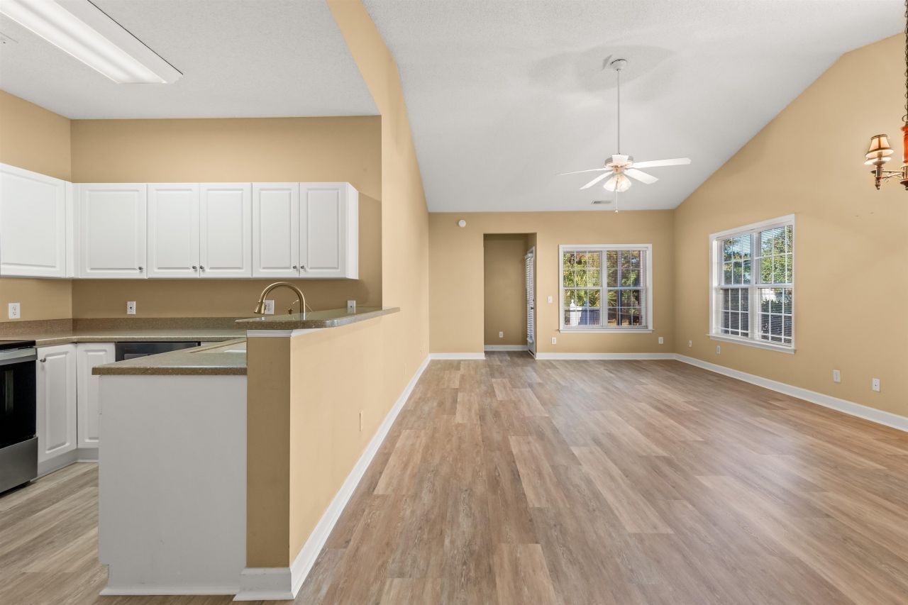 4509 Lightkeepers Way Photo 13