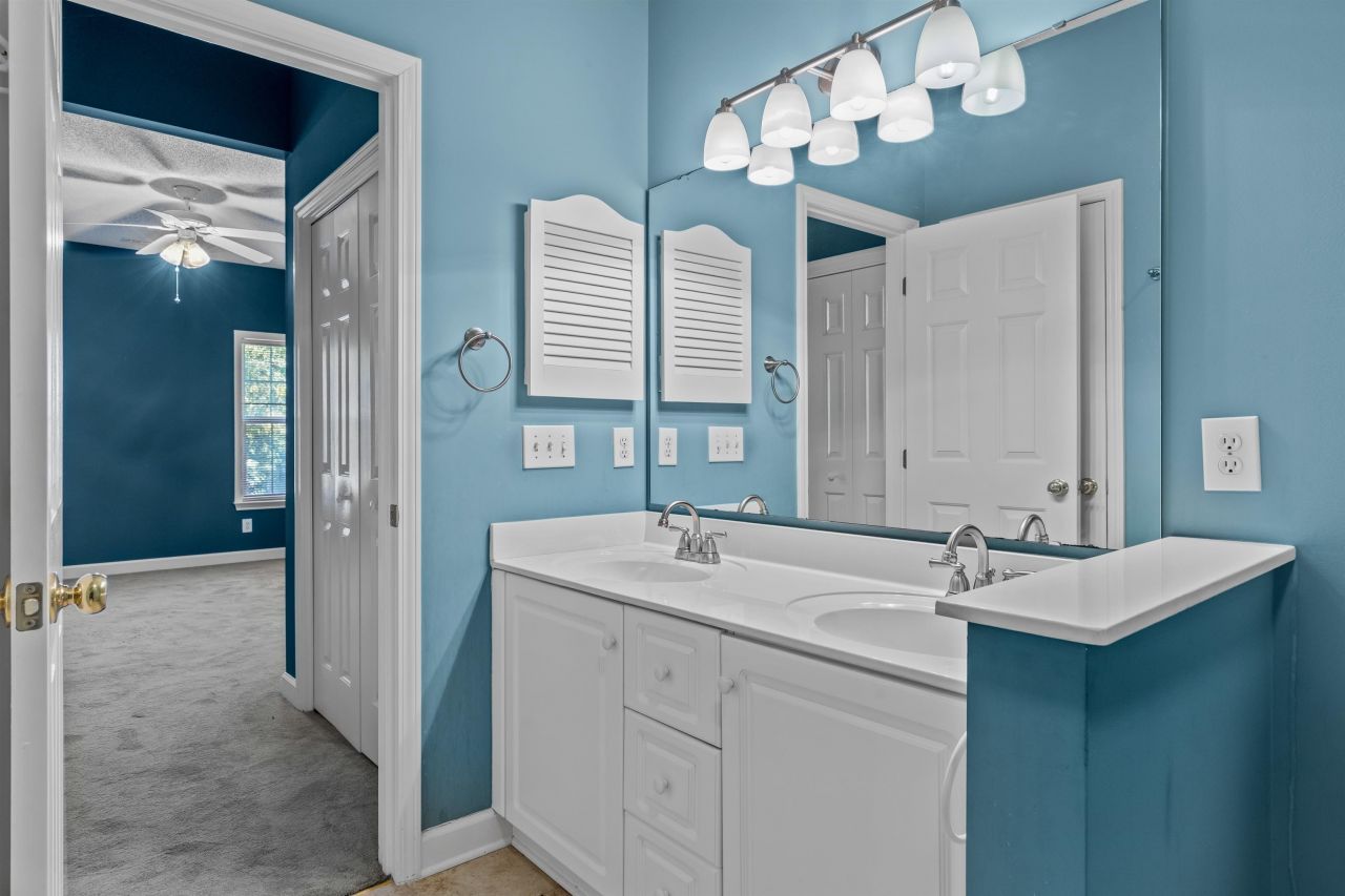 4509 Lightkeepers Way Photo 29