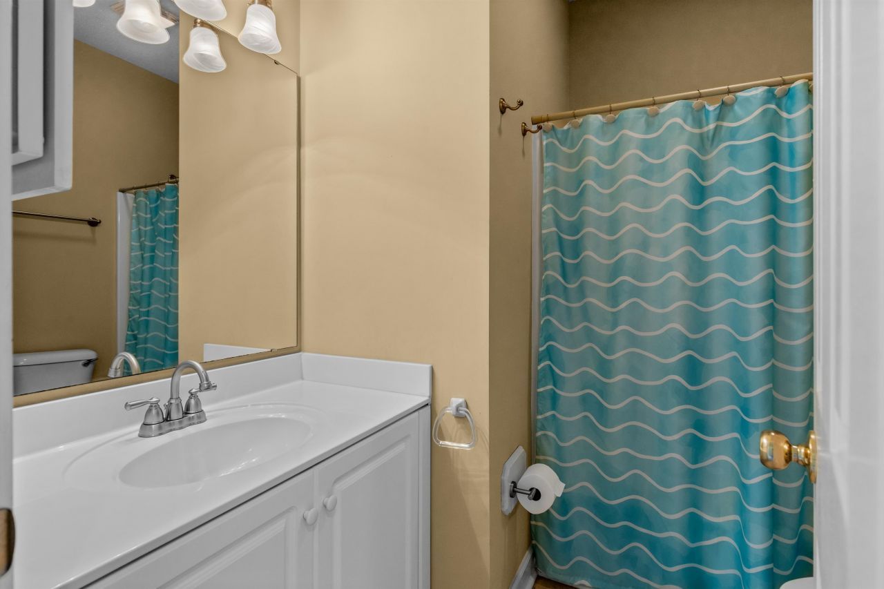 4509 Lightkeepers Way Photo 7