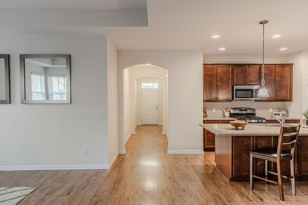 543 Man O War Lane Photo 10