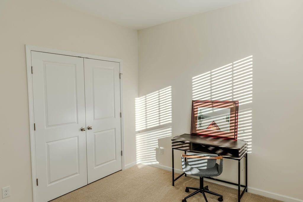 543 Man O War Lane Photo 16