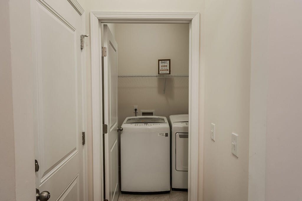 543 Man O War Lane Photo 4