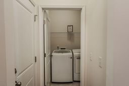 543 Man O War Lane photo 4