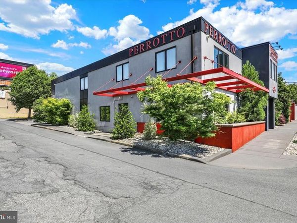426 WARREN STREET, READING, PA 19601