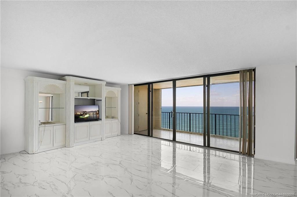 8750 S Ocean Drive, Unit 1635, Jensen Beach, FL 34957 Photo