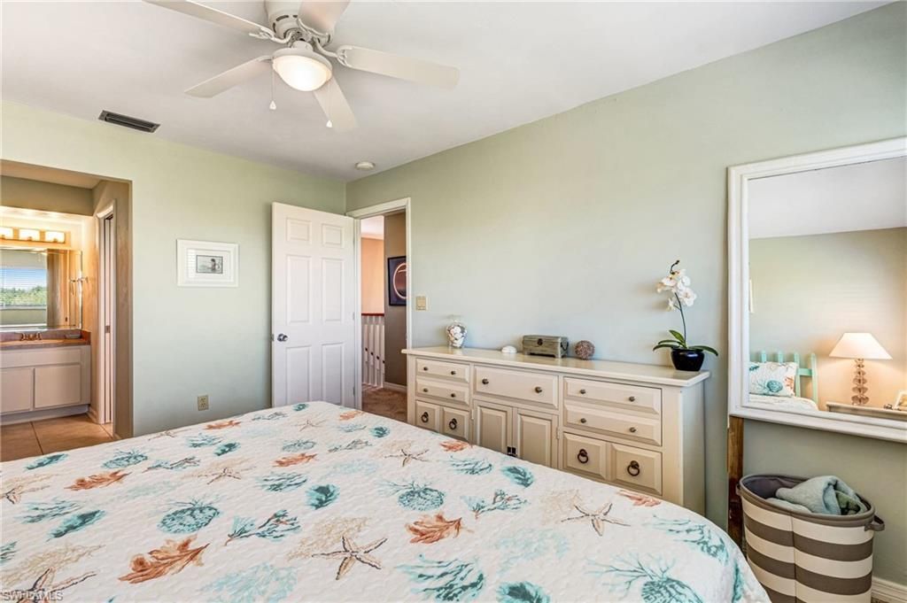 5261 Blue Crab Cir, Unit 5, Bokeelia, FL 33922 Photo