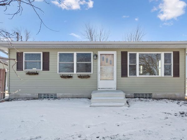 6418 Independence Avenue, Waterloo, IA 50703