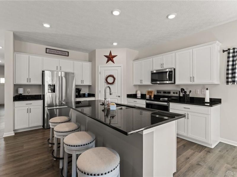 7943 Parsley Place, Clayton, OH 45315 Photo 4