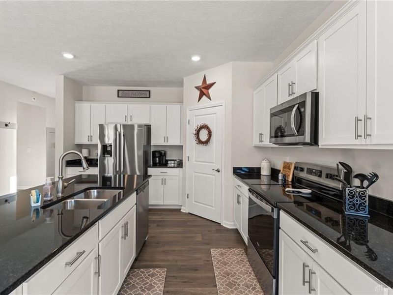 7943 Parsley Place, Clayton, OH 45315 Photo 8